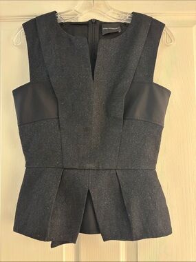 Atos Lombardini Sleeveless Black/Blue Textured Peplum Top Sz 40IT/4US
